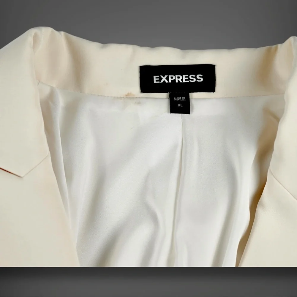 Express Women’s Ivory Cropped Blazer Tailored One Button Jacket Size XL